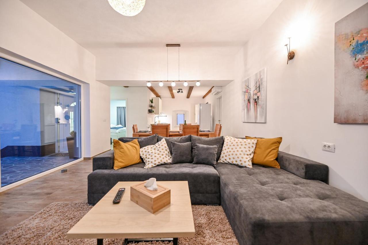 Hreljin Villa Burra מראה חיצוני תמונה