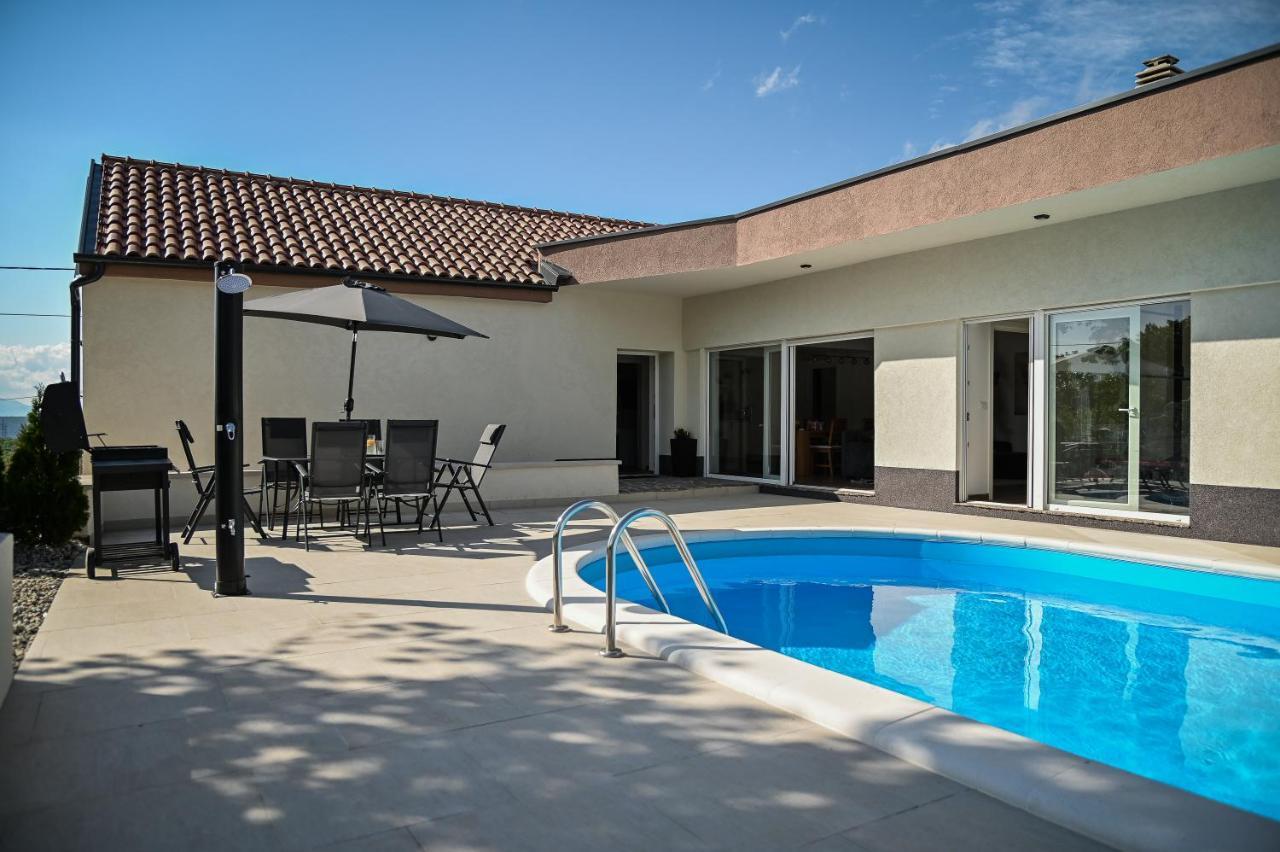 Hreljin Villa Burra מראה חיצוני תמונה