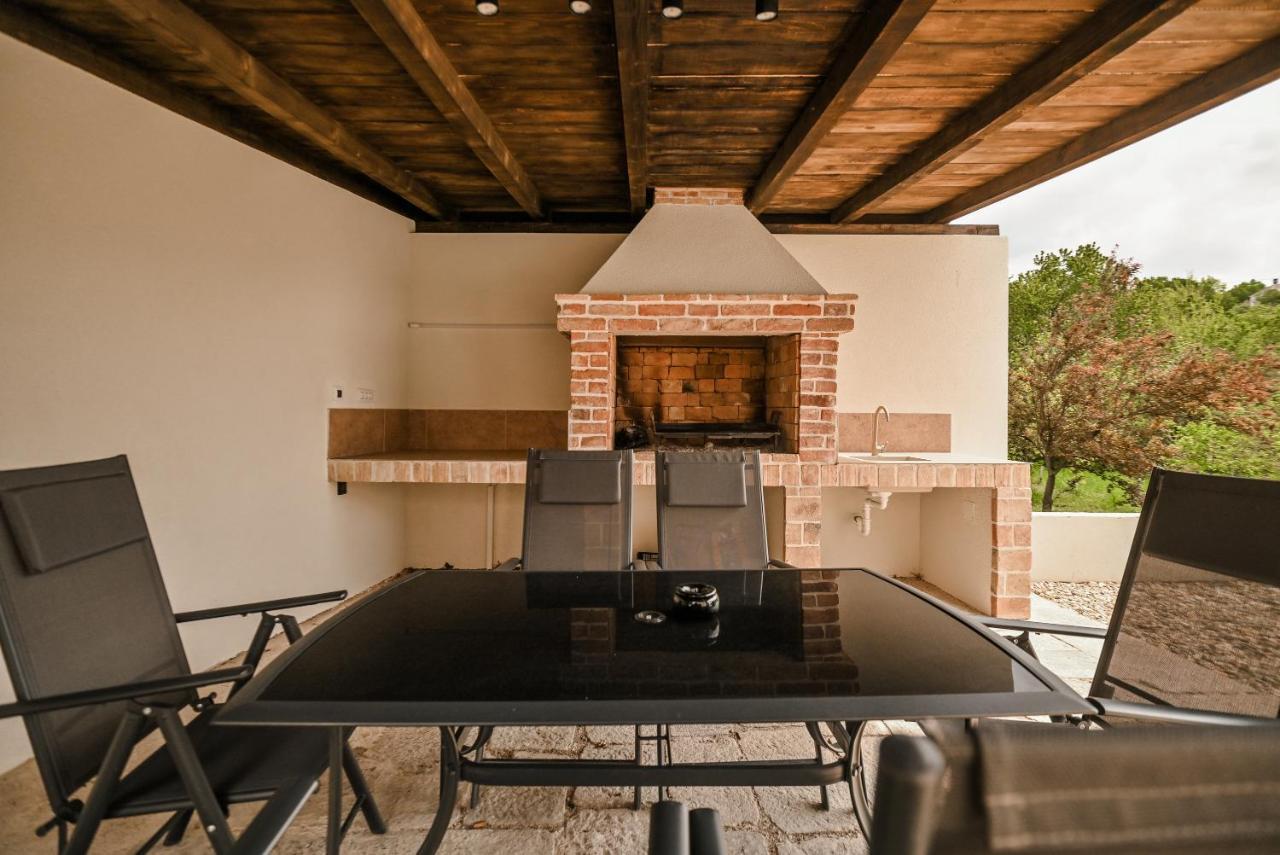 Hreljin Villa Burra מראה חיצוני תמונה